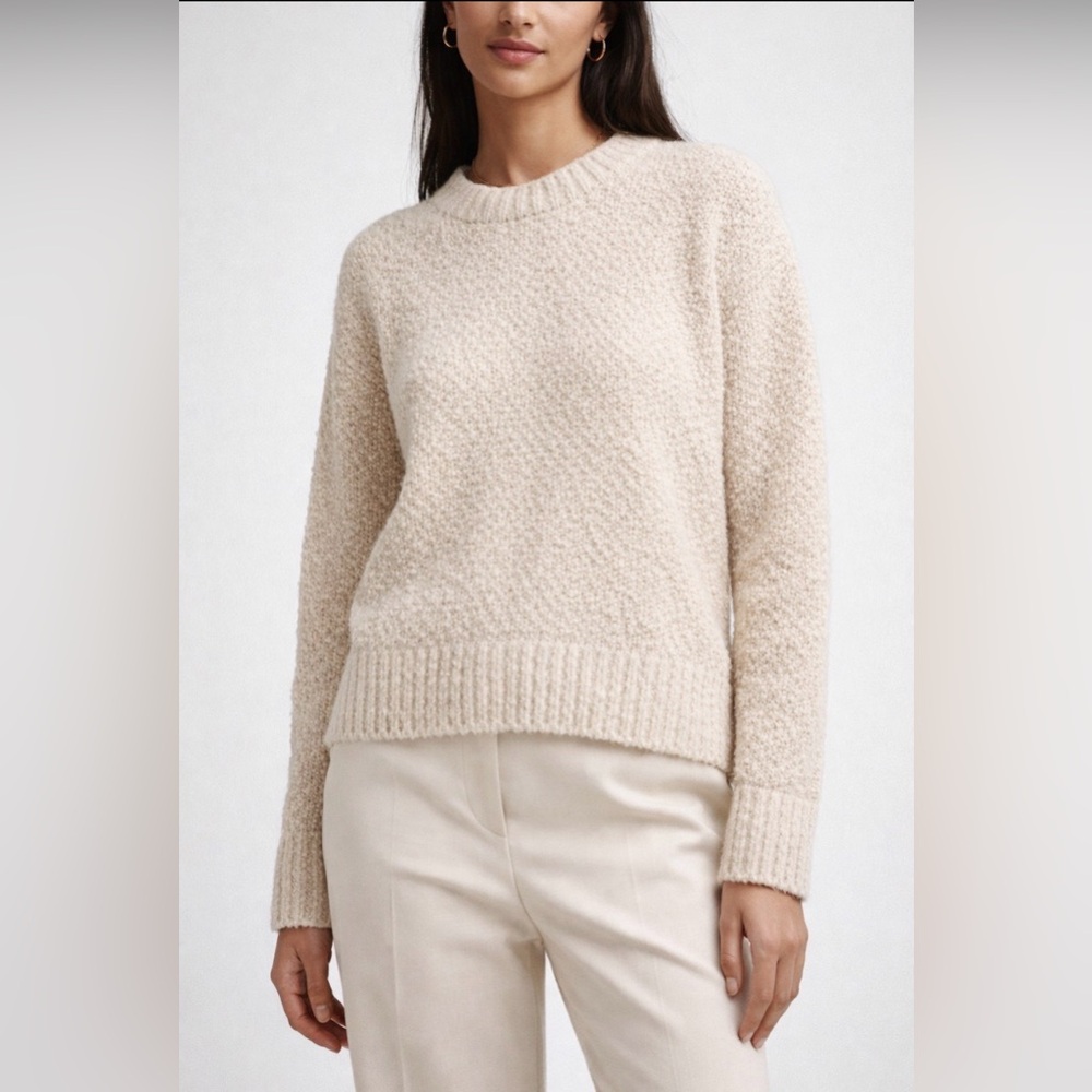 VINCE 100% Wool Bouclé Knit Sweater Size S Cream Chunky Cozy Pullover